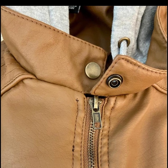 Large Rue21 Jacket - Picture 3 of 7